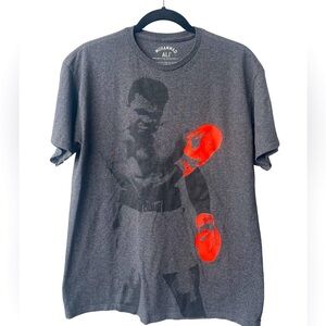 Muhammad Ali Shirt Mens Large Boxing Gloves Graphic Tee T-Shirt Polyester Blend